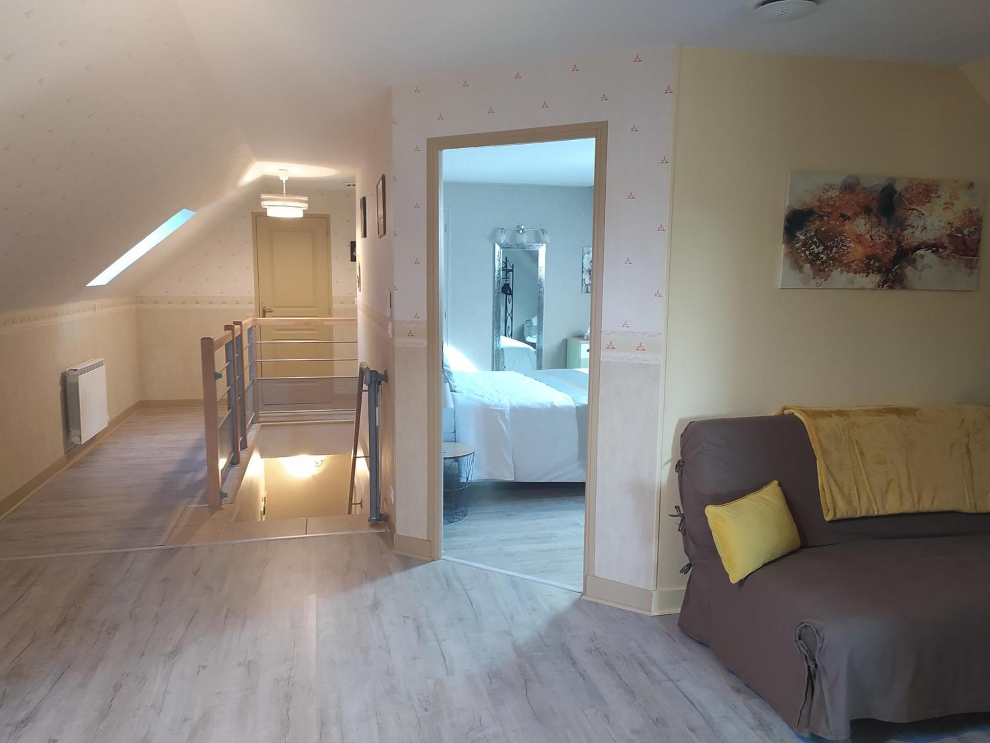 Des Roux Et Des Pious Suite De 35 A 60 M2 Et 3 Chambres Pour Groupe De 2 A 6 Personnes Сивре-де-Турен Экстерьер фото